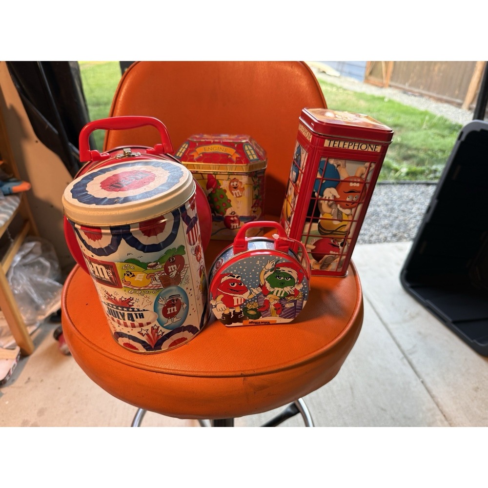 M&M's & SKITTLES RED CANDY METAL LUNCH Box , Lot Of 5 Different Items